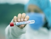 Приглашенным работникам при въезде в Латвию будут делать анализы на Covid-19 