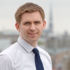 Papildatvaļinājumu 