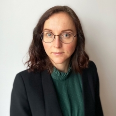 Можно ли включать суточные в оплату труда?